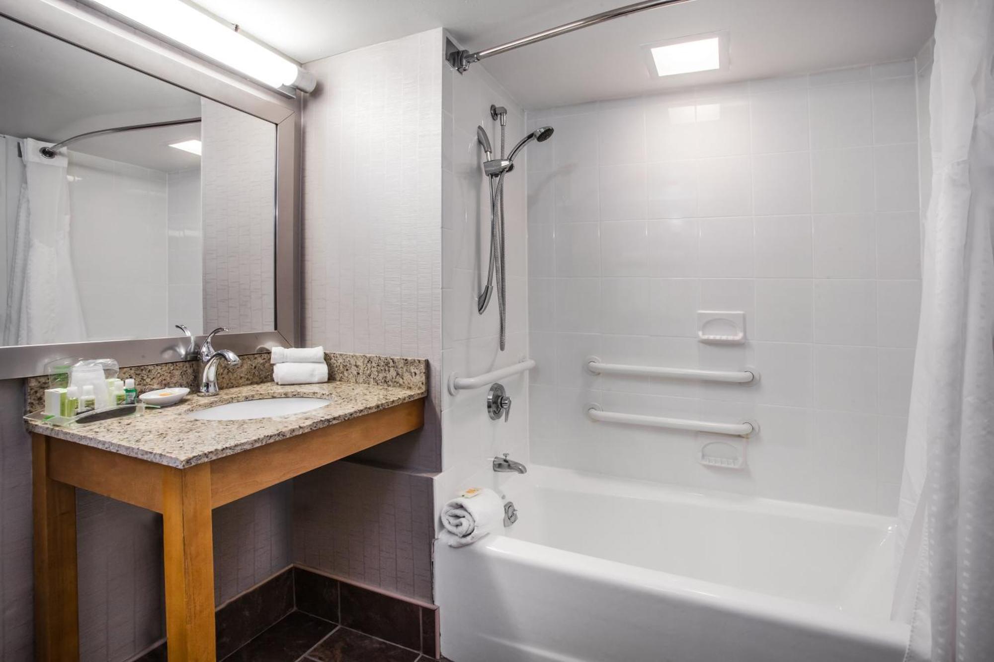 Holiday Inn Saratoga Springs By Ihg Rum bild