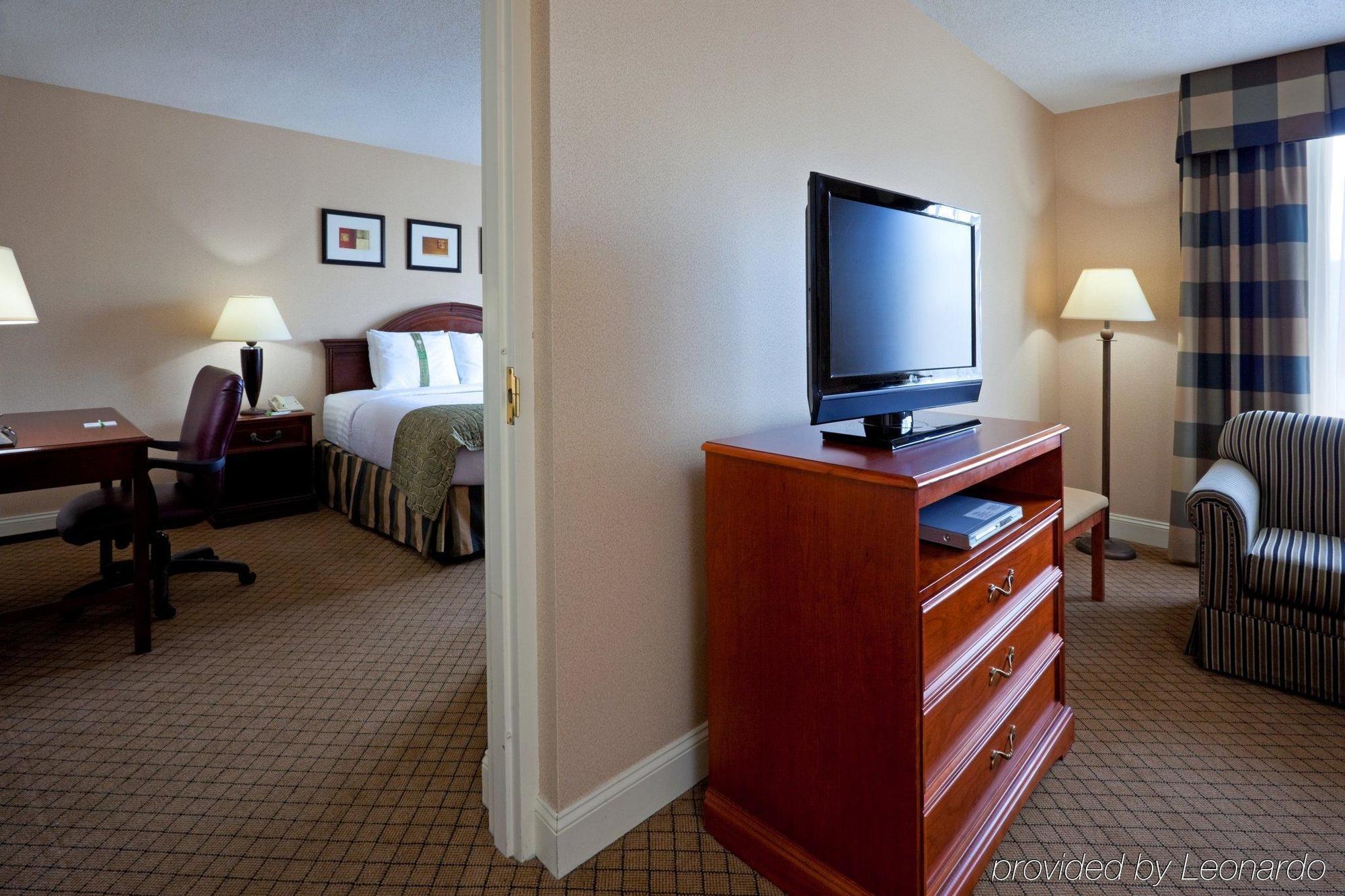 Holiday Inn Saratoga Springs By Ihg Rum bild